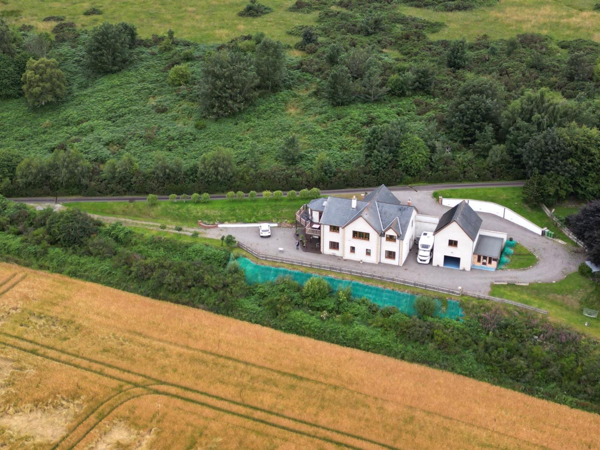 Doura Lodge Інвернесс Екстер'єр фото